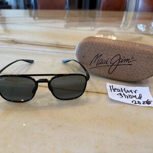 Maui Jim Black Sunglasses with Case